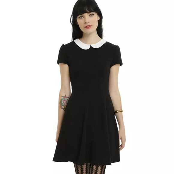 Torrid Black Peter Pan Collar Dress Goth Wednesday Addams Halloween Costume 1X - Picture 1 of 16